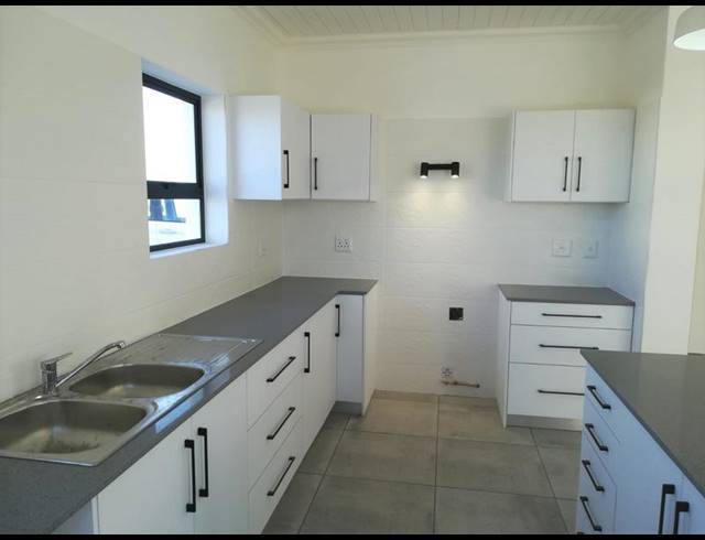 3 BEDROOM HOUSE FOR SALE IN LAAIPLEK